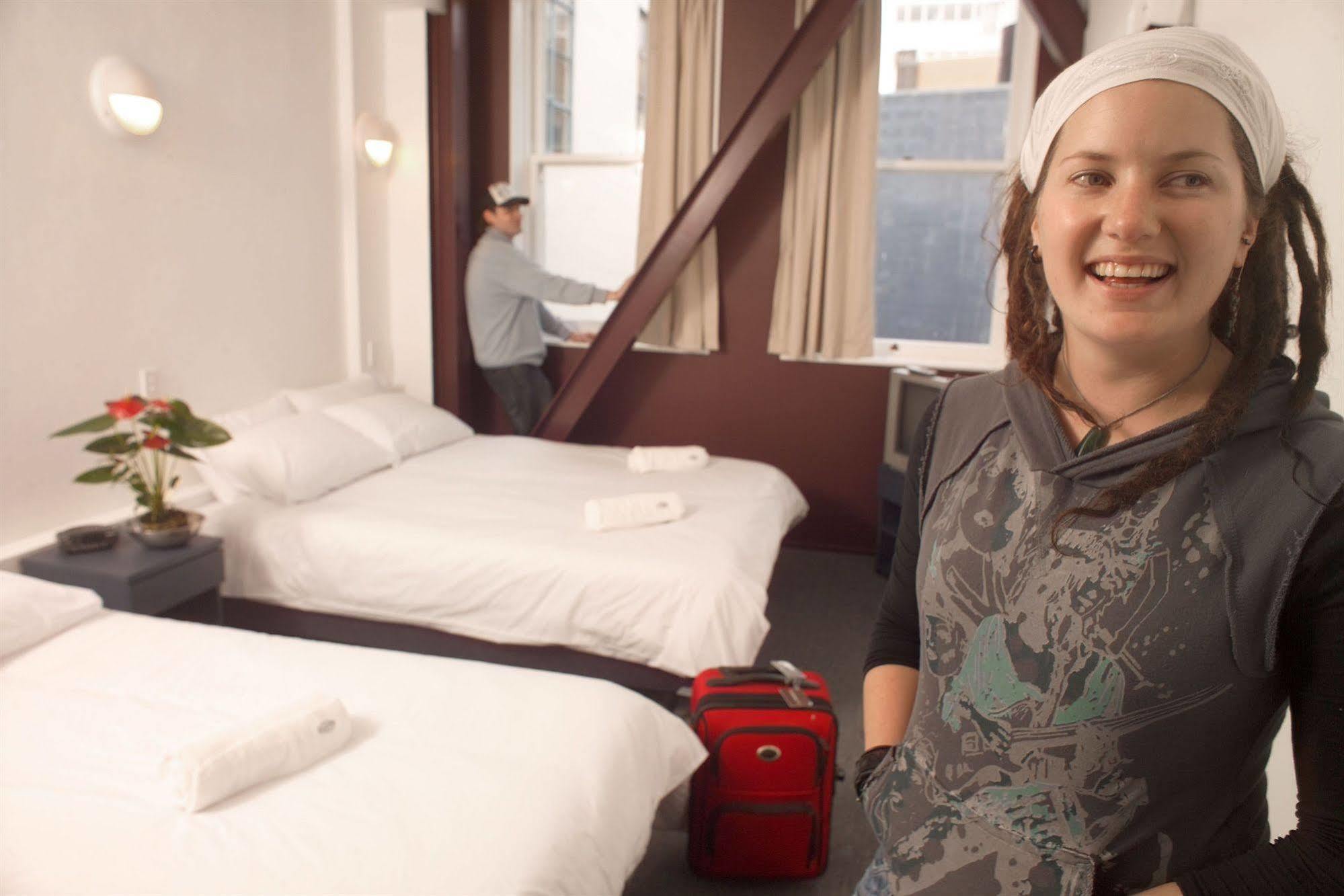 Hostel Nomads Capital Backpackers - Wellington (Adults Only) Exterior foto A guest at the hotel